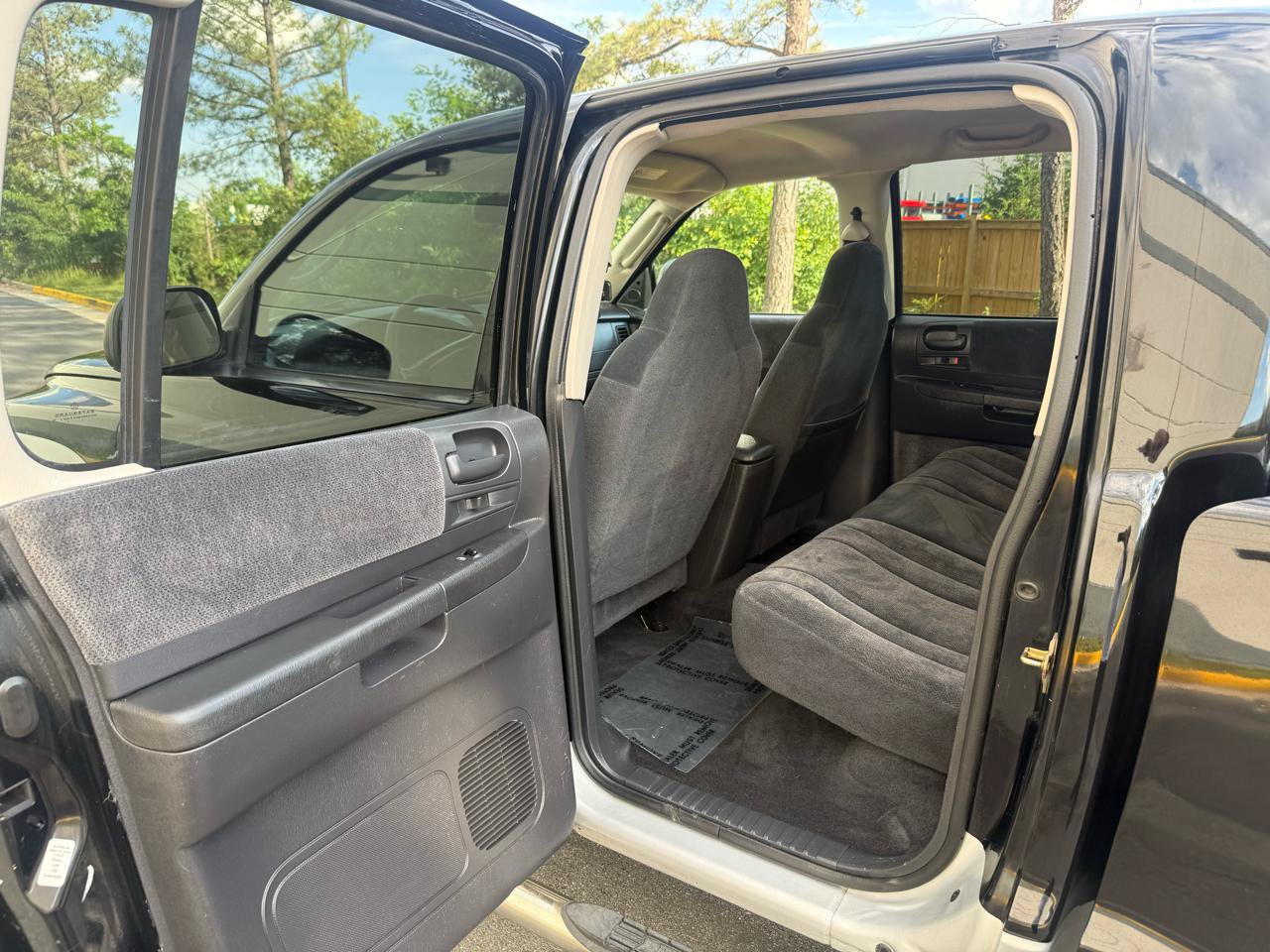 Used 2004 Dodge Dakota SLT w/ Deluxe Convenience Group AWD/4WD image 16