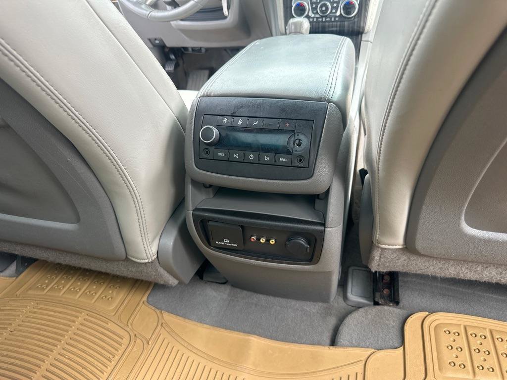 Used 2013 Chevrolet Traverse LTZ AWD/4WD image 25
