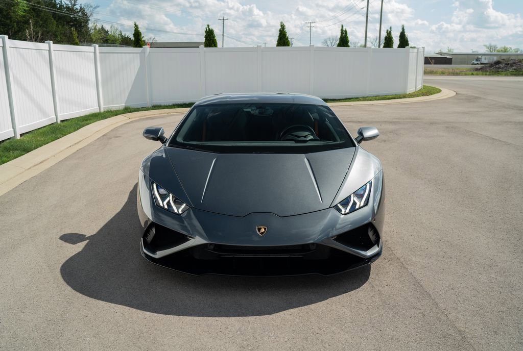 Used 2021 Lamborghini Huracan EVO image 7