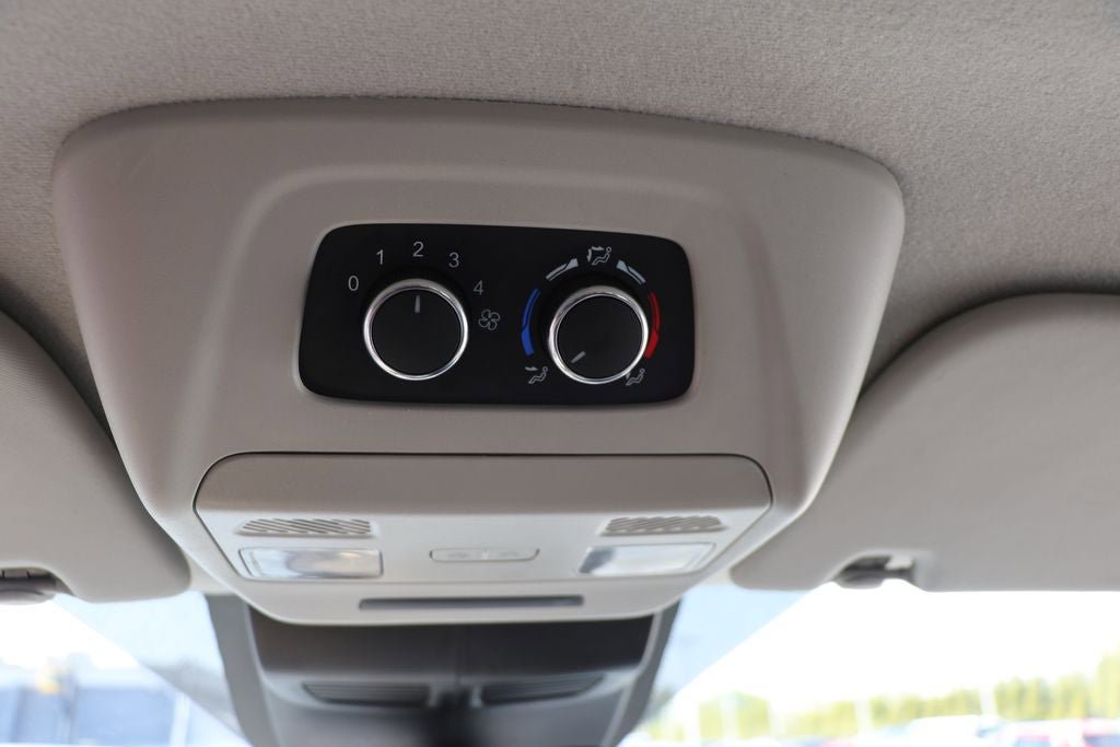 Used 2024 Ford Transit 350 XLT RWD image 21