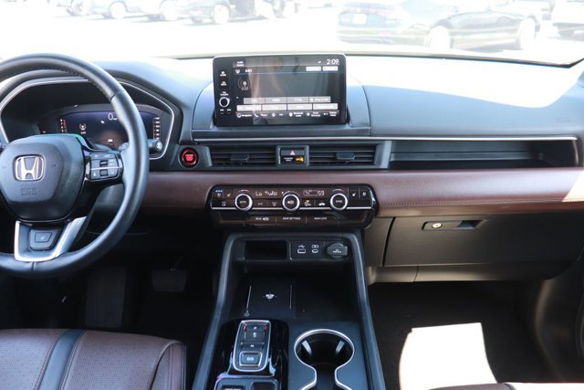Certified 2024 Honda Pilot Elite image 18