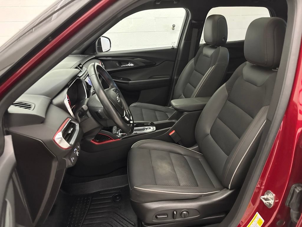 Used 2021 Chevrolet TrailBlazer RS w/ Sun and Liftgate Package FWD image 20