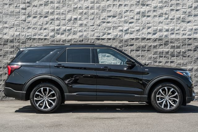 Used 2026 Ford Explorer ST-Line AWD/4WD image 4