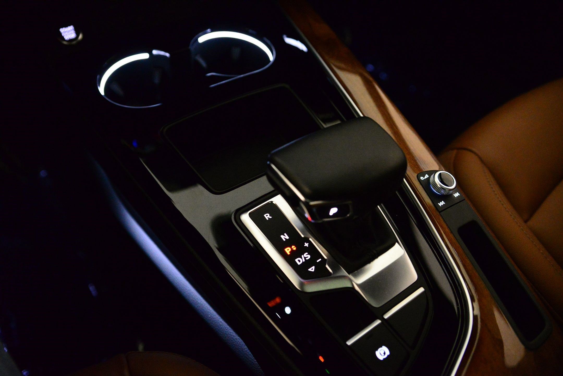 Certified 2023 Audi A4 2.0T Premium w/ Convenience Package image 15