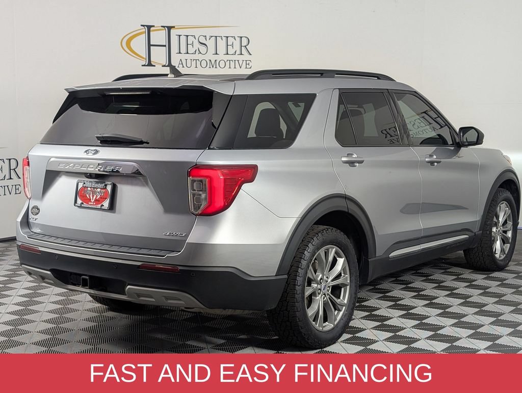 Used 2023 Ford Explorer XLT w/ Equipment Group 202A AWD/4WD image 7