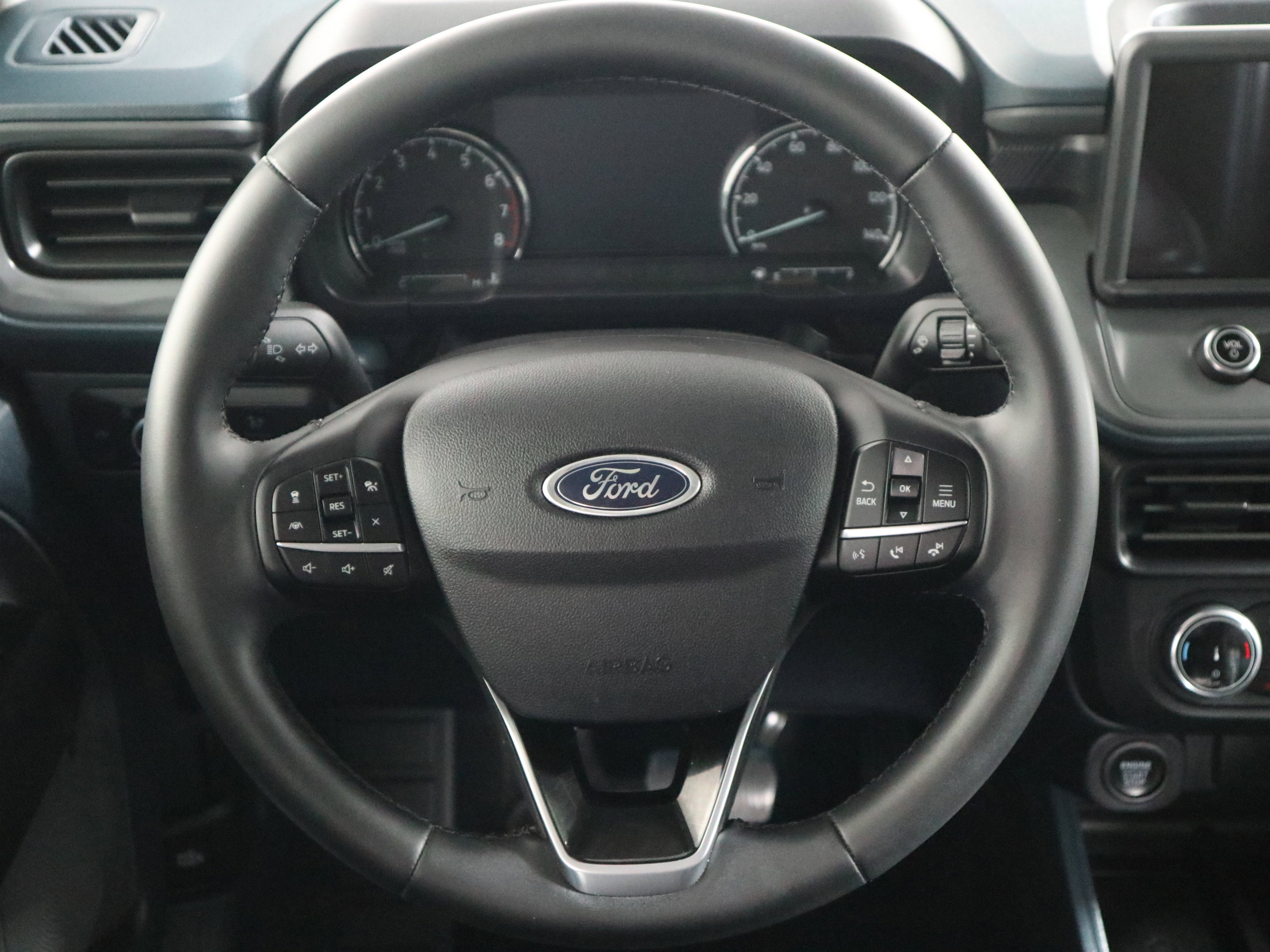 Used 2024 Ford Maverick Lariat w/ Black Appearance Package image 16