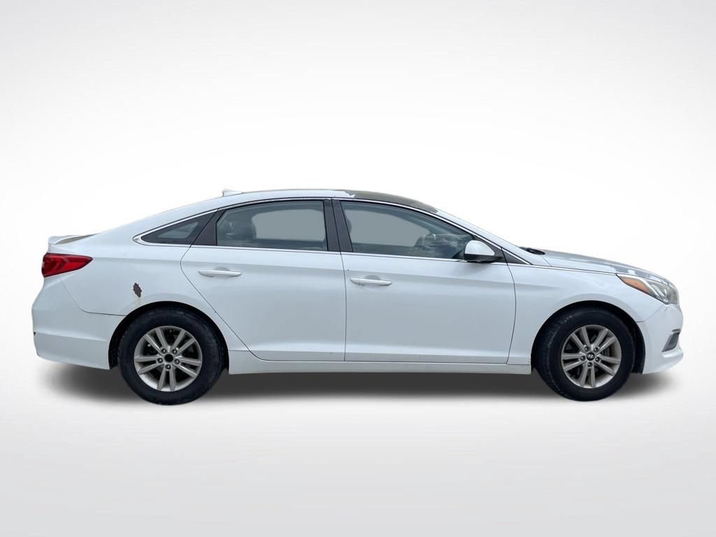 Used 2017 Hyundai Sonata SE FWD image 4