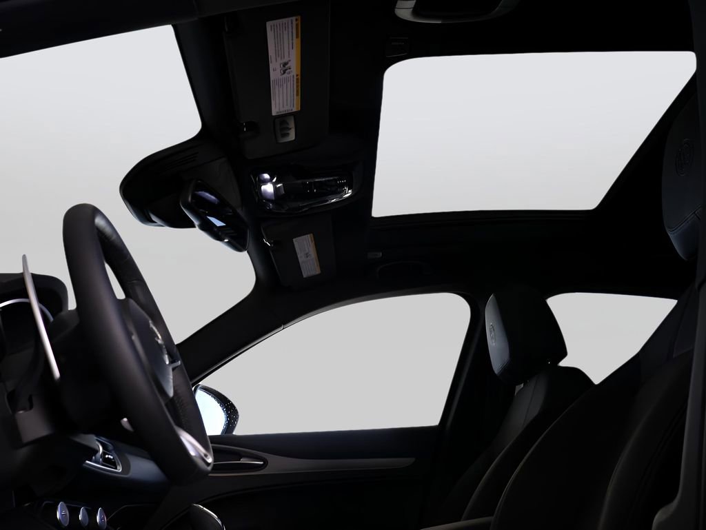 New 2025 Alfa Romeo Stelvio Sprint image 38
