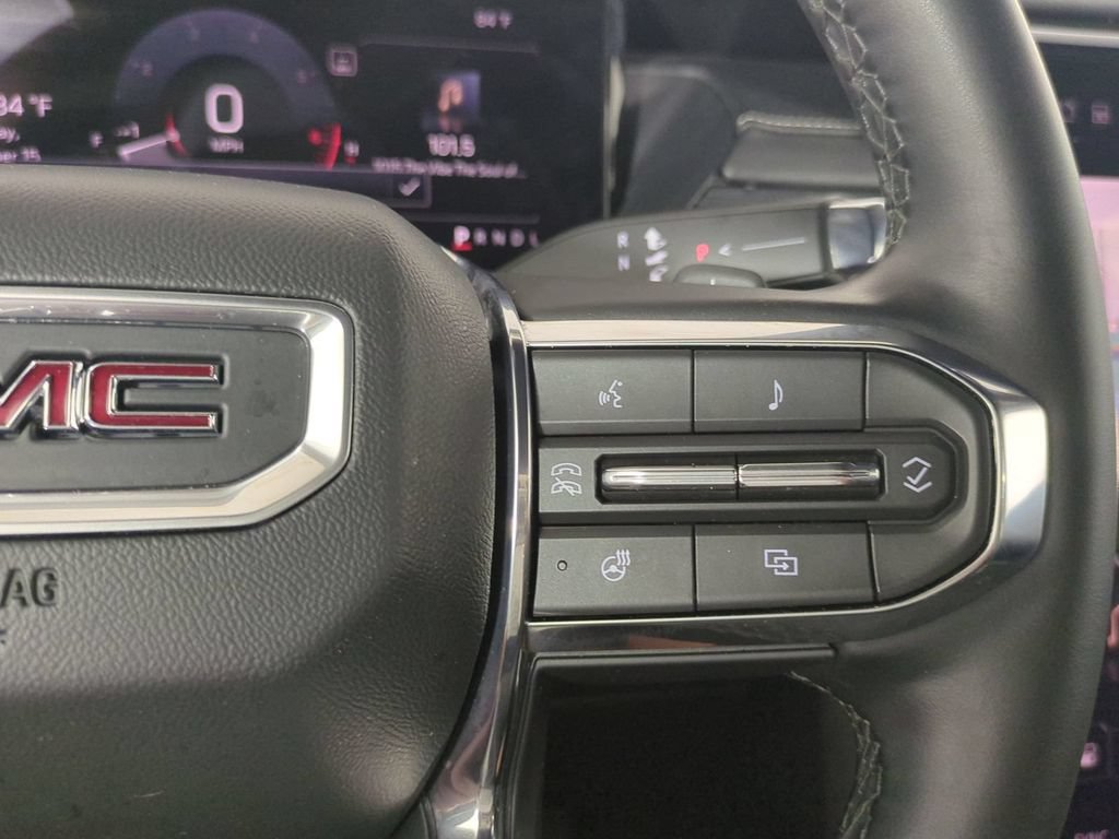 Used 2026 GMC Acadia Elevation w/ Elevation Premium Package FWD image 36
