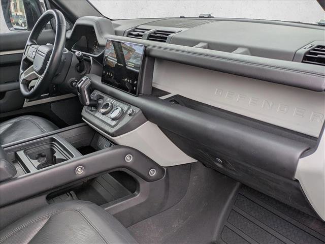 Certified 2022 Land Rover Defender 110 XS Edition image 23