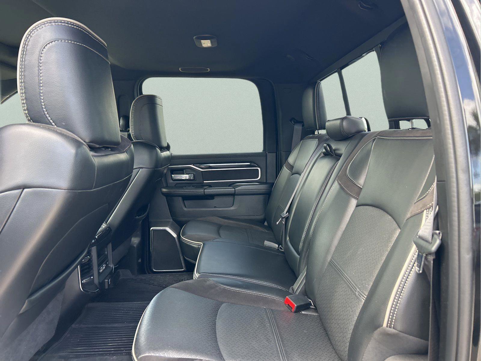 Certified 2022 RAM 3500 Laramie image 9