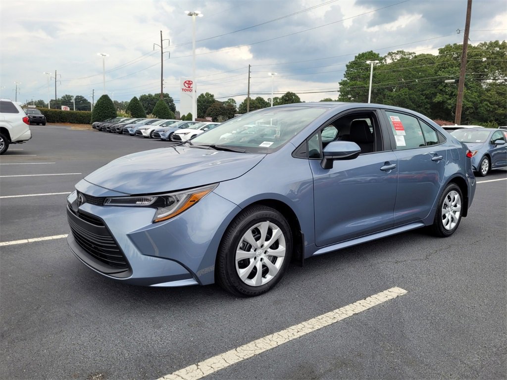 New 2025 Toyota Corolla LE image 4