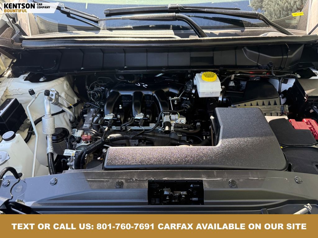 Used 2024 Nissan Pathfinder S image 33