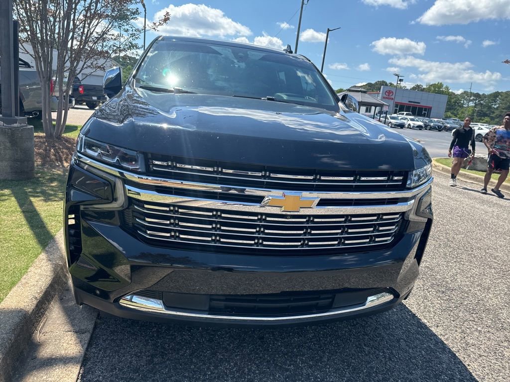 Used 2021 Chevrolet Tahoe Premier w/ Premium Package AWD/4WD image 11