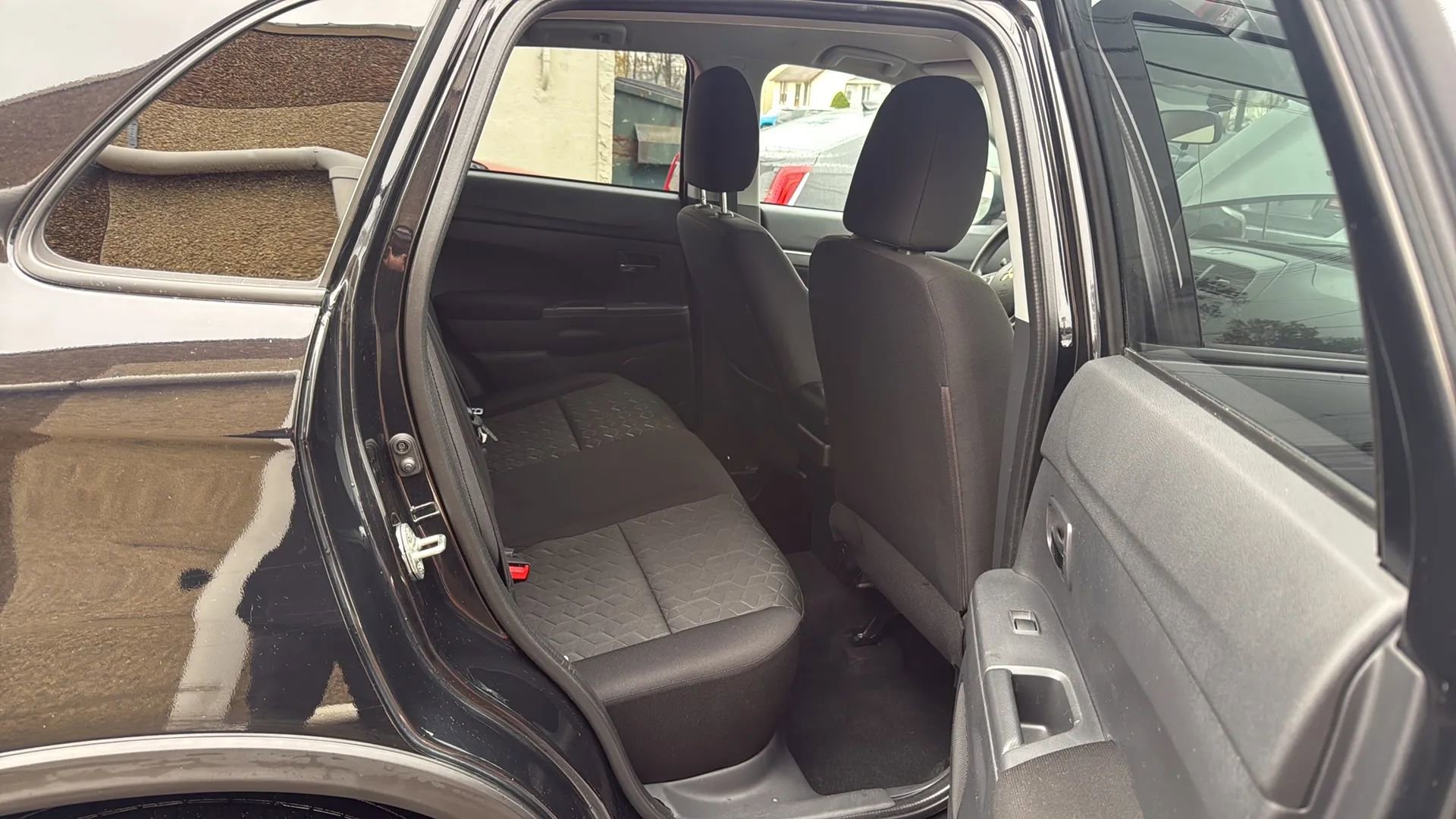 Used 2020 Mitsubishi Outlander Sport ES image 26