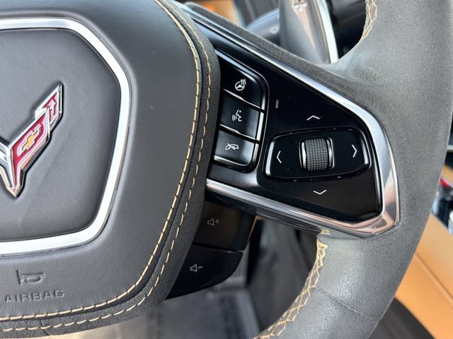 Used 2024 Chevrolet Corvette Stingray Premium Conv w/ Z51 Performance Package RWD image 9