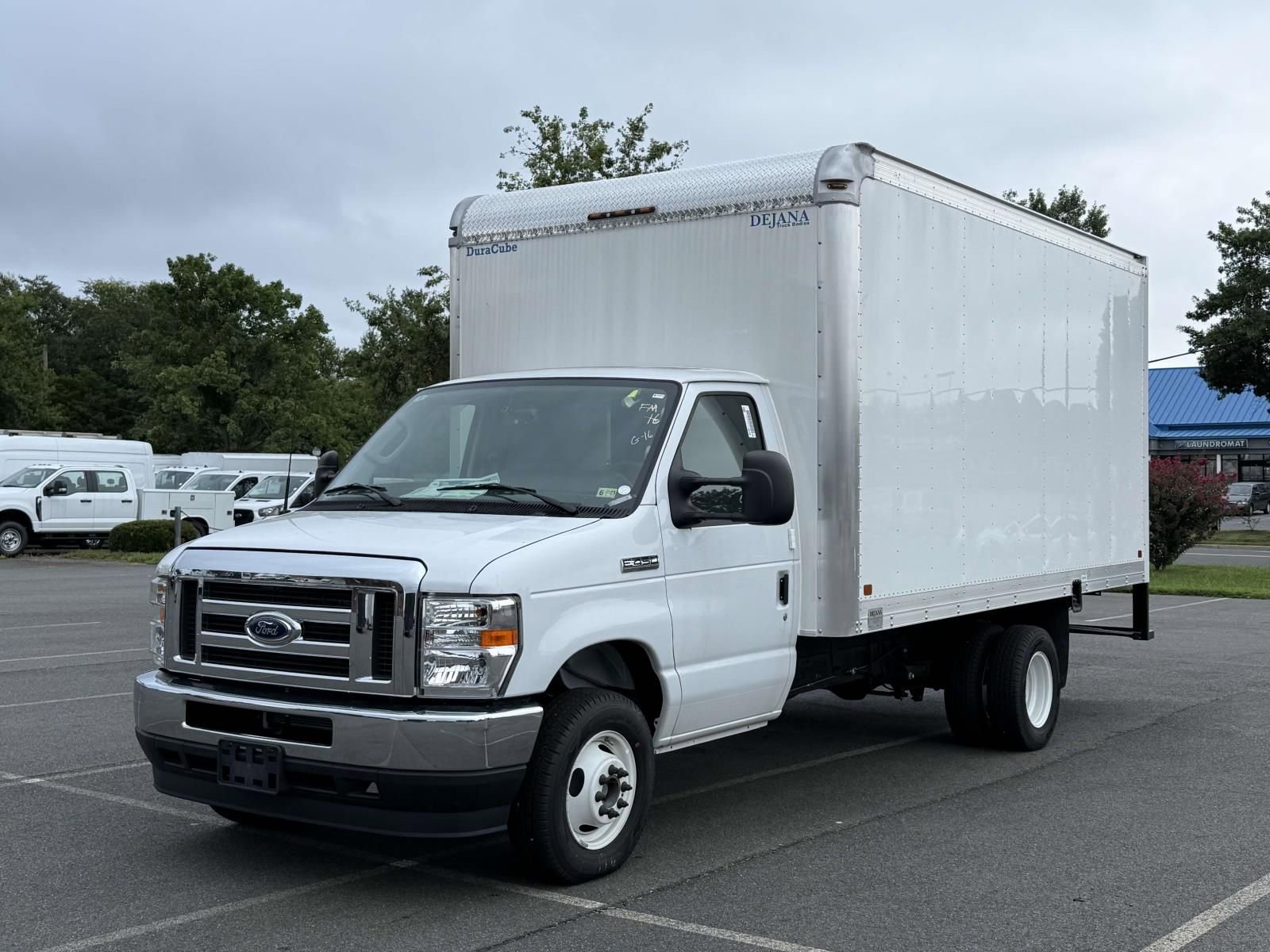 New 2024 Ford E-450 and Econoline 450 Super Duty w/ Power Windows & Locks Group image 5