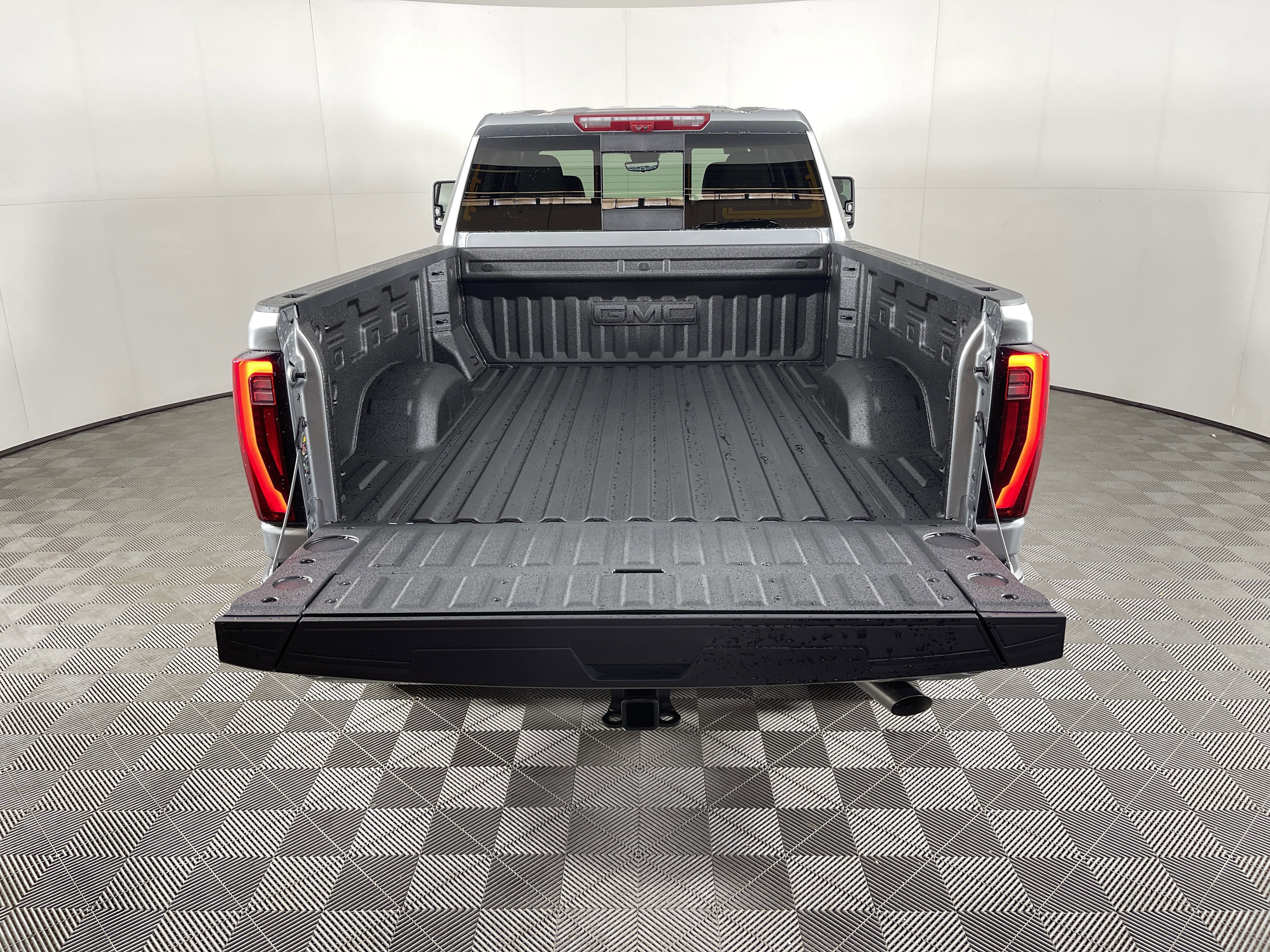 New 2026 GMC Sierra 2500 Denali w/ Denali Reserve Package image 9