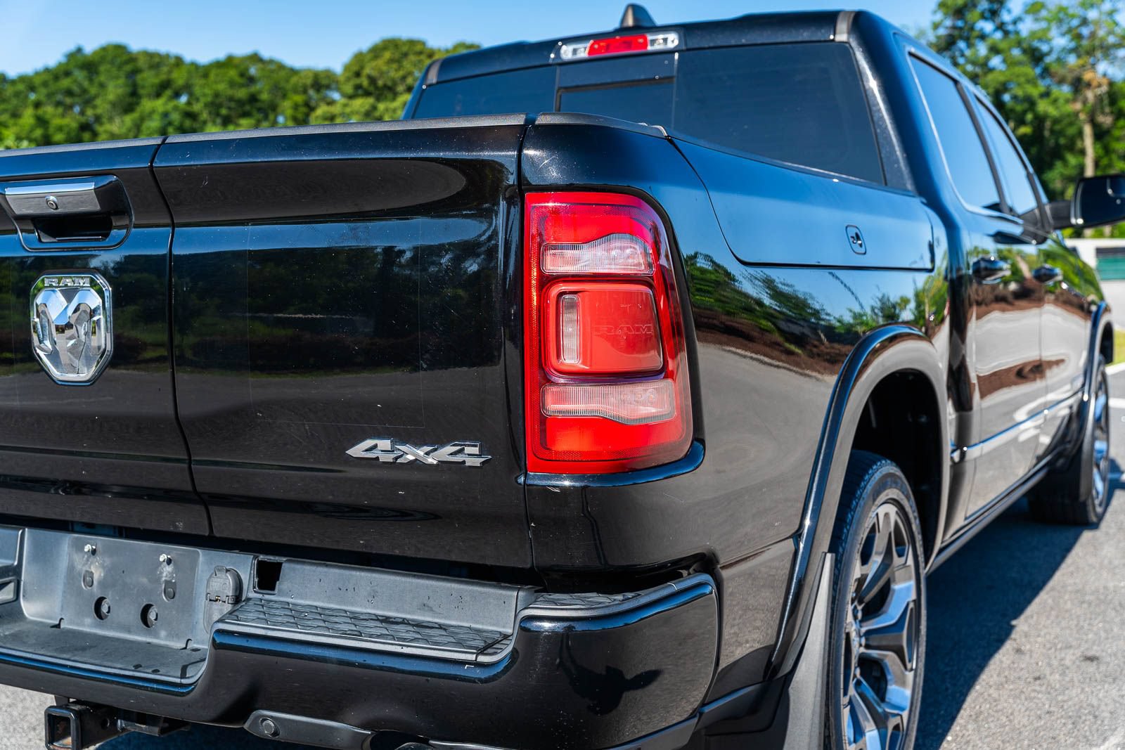 Used 2020 RAM 1500 Limited AWD/4WD image 17