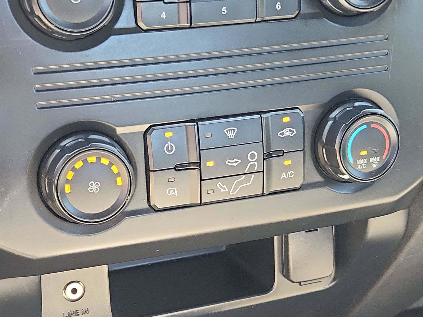 Used 2019 Ford F250 XL w/ Power Equipment Group AWD/4WD image 18