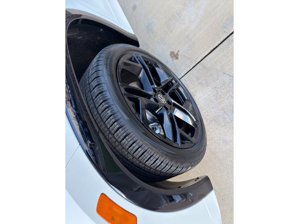 New 2026 Volkswagen Tiguan SE R-Line image 10