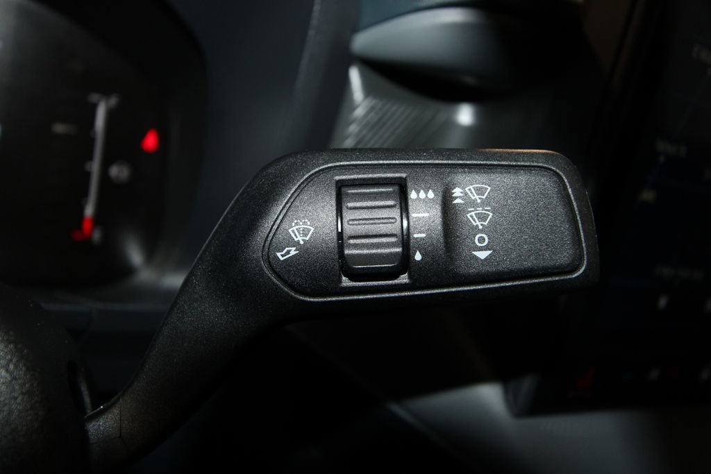 Used 2025 Ford Maverick Lobo image 12