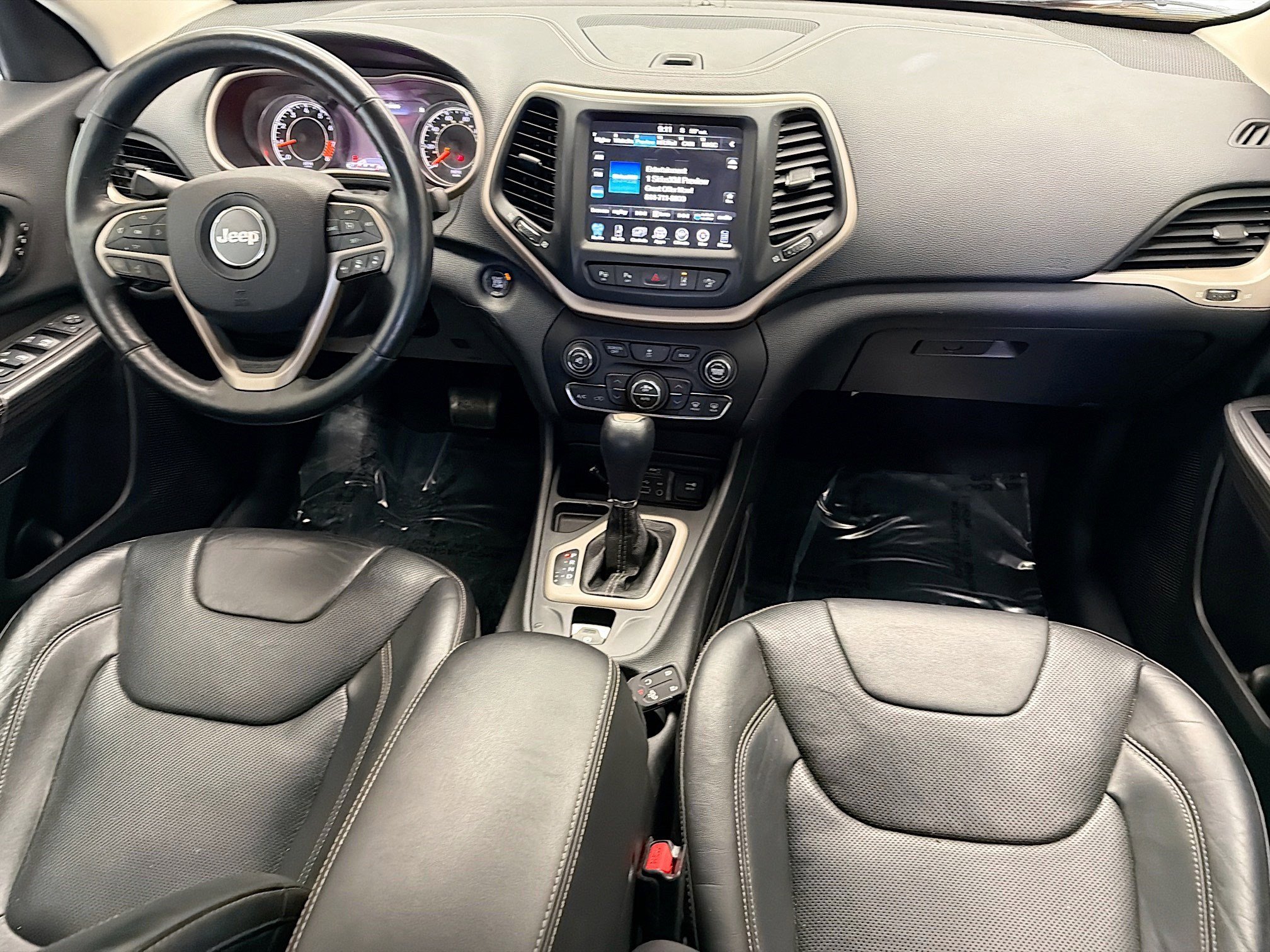 Used 2014 Jeep Cherokee Limited w/ Technology Group image 10