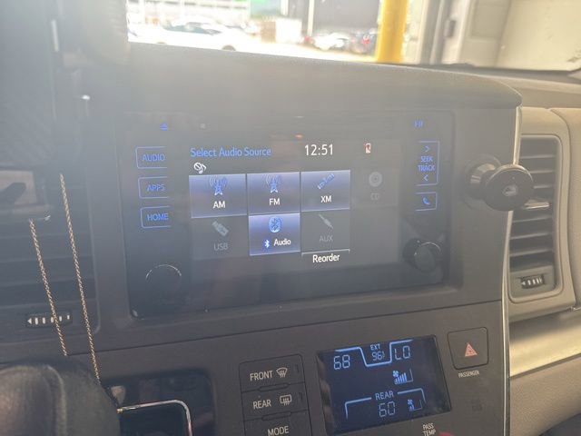 Used 2017 Toyota Sienna LE FWD image 10