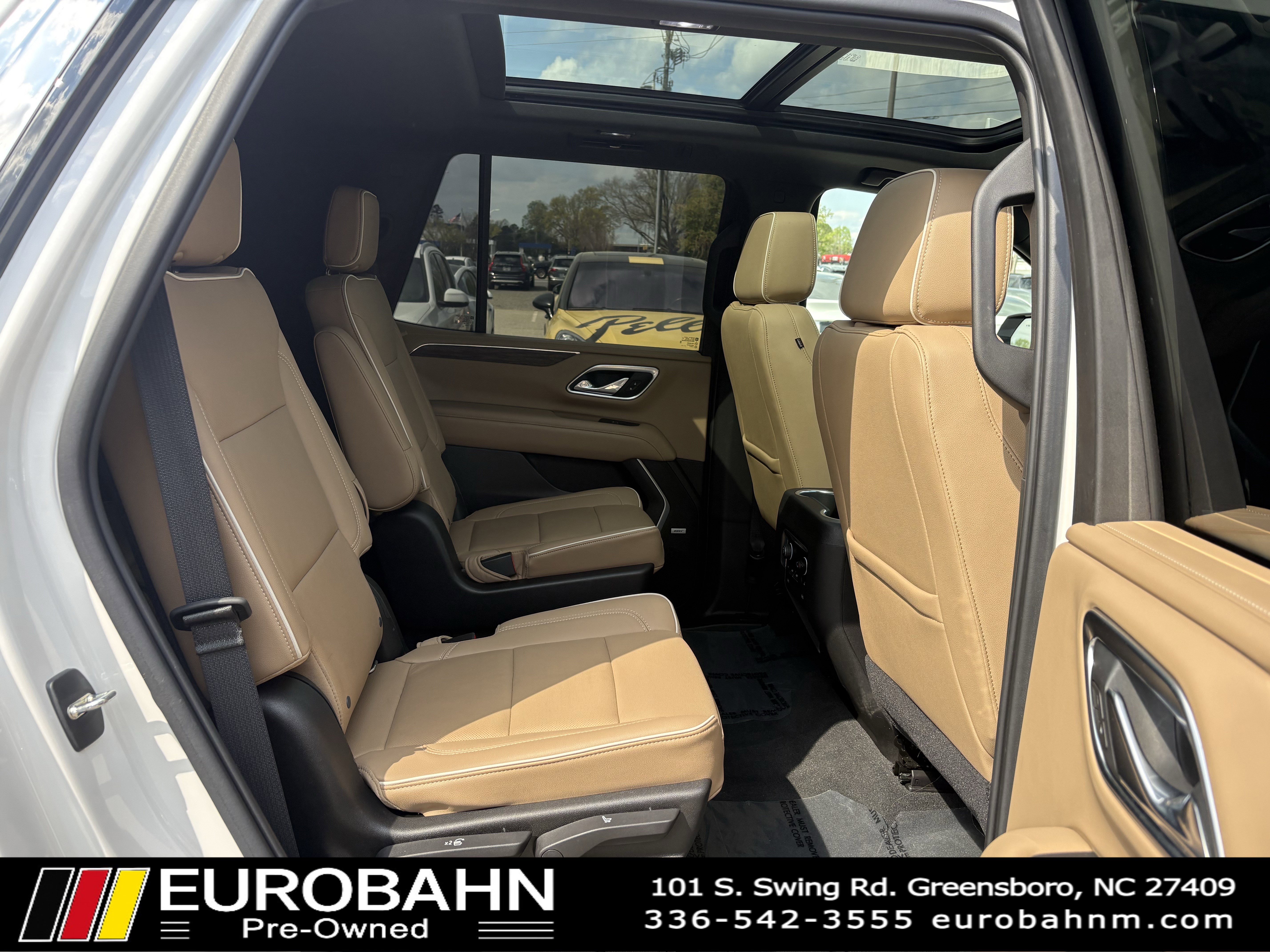 Used 2021 Chevrolet Tahoe Premier w/ Premium Package image 13