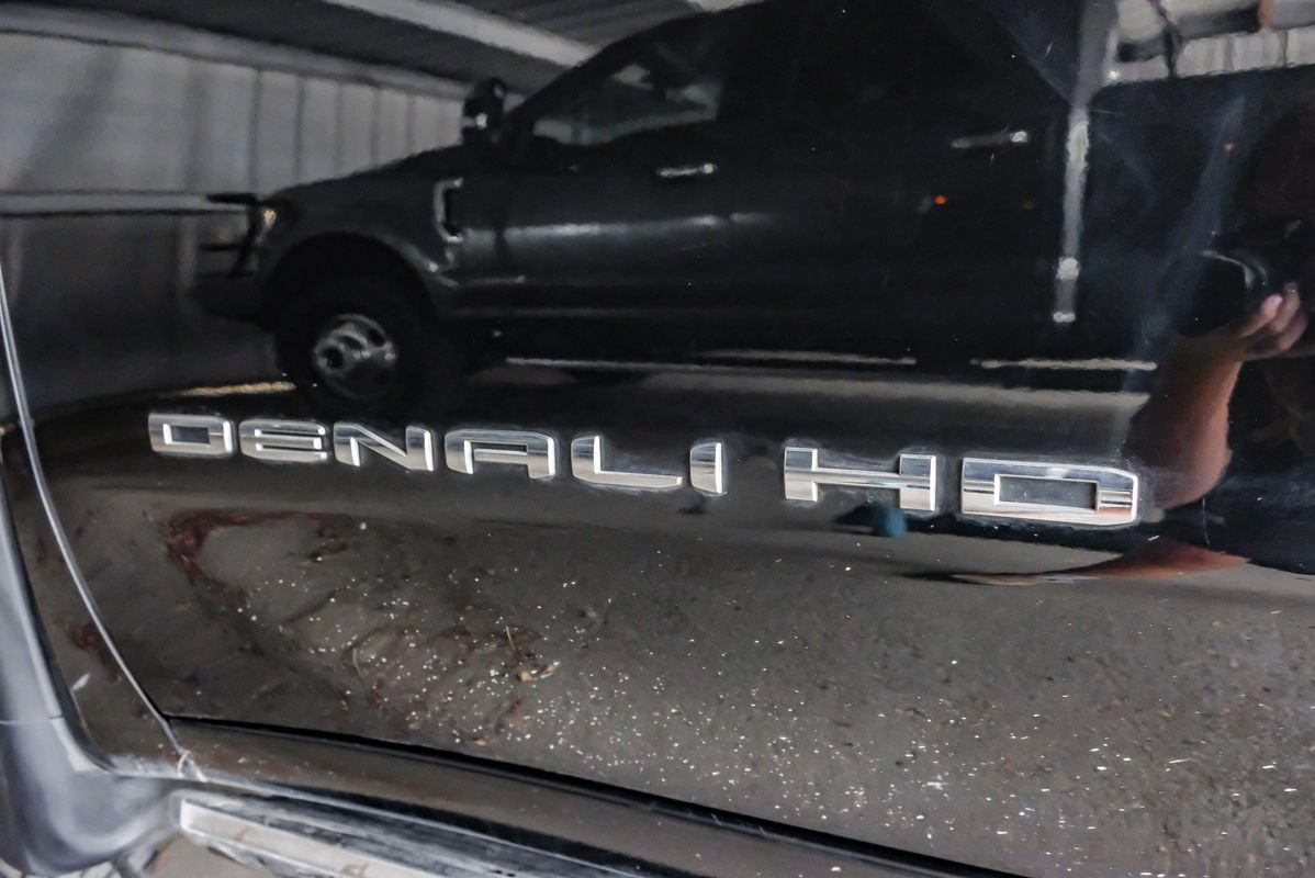 Used 2023 GMC Sierra 2500 Denali w/ Denali Black Diamond Edition AWD/4WD image 54