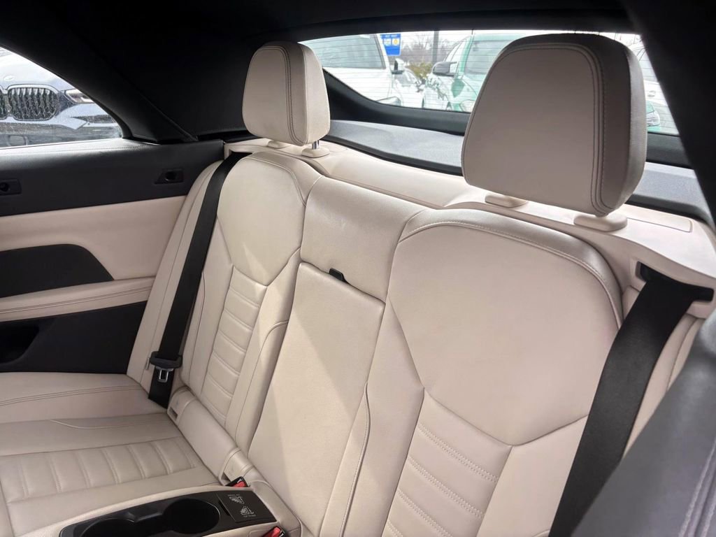Used 2024 BMW 440i xDrive Convertible w/ Premium Package image 25