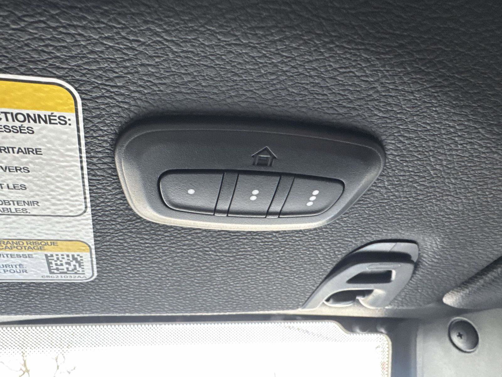Used 2024 Jeep Wrangler Unlimited Sahara w/ Safety Group image 33