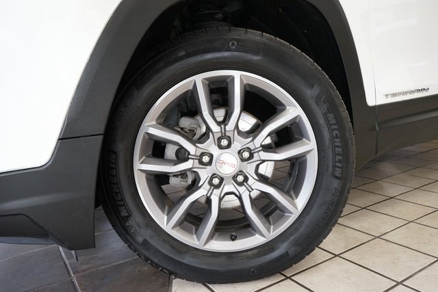 Used 2022 GMC Terrain SLT image 47