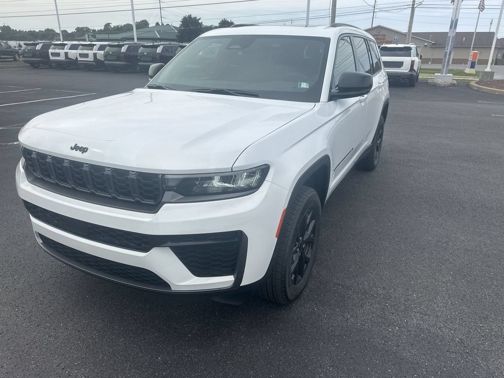 New 2026 Jeep Grand Cherokee L 4WD image 4