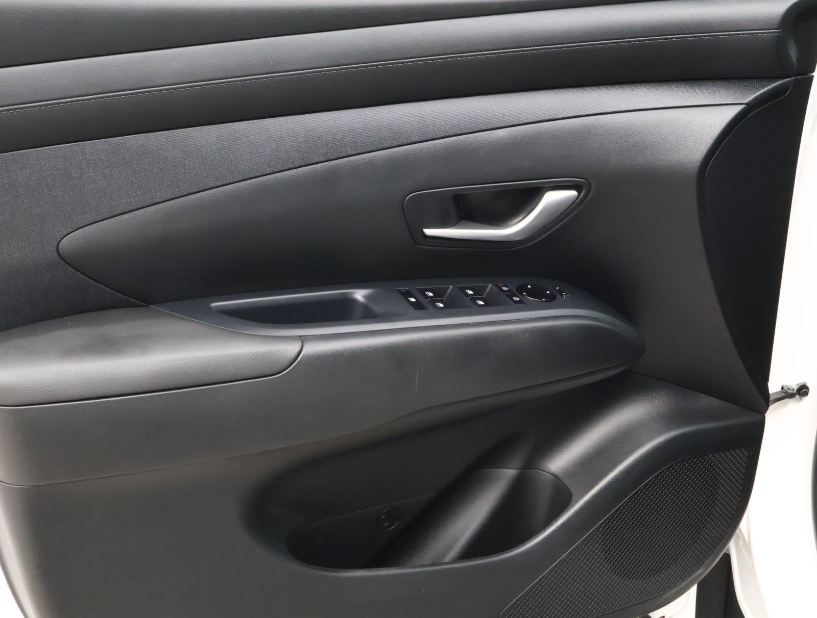 Used 2025 Hyundai Tucson SEL image 16