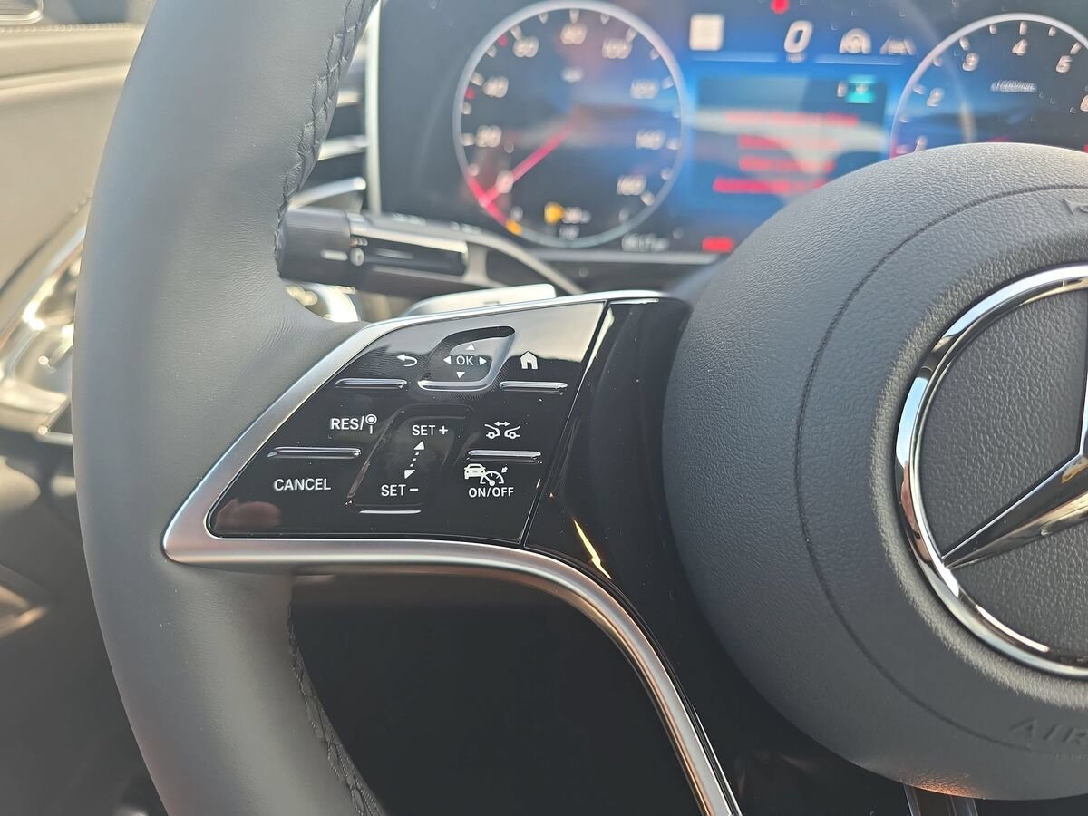 New 2026 Mercedes-Benz E 350 4MATIC Sedan image 17
