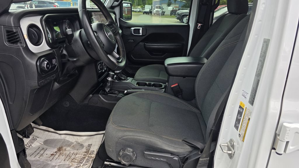 Used 2024 Jeep Wrangler Unlimited Sport AWD/4WD image 14