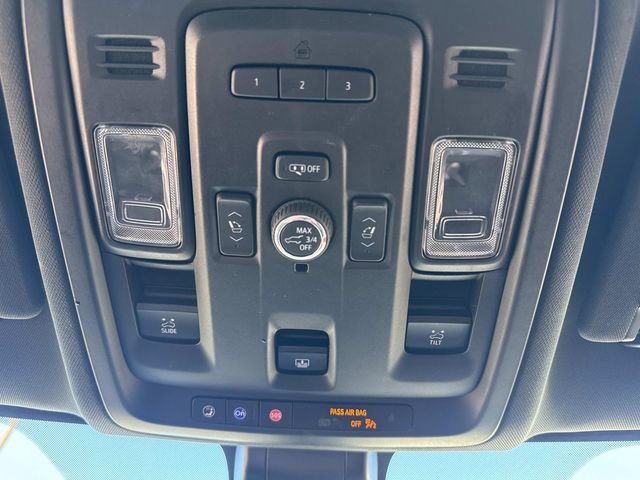 Used 2021 Chevrolet Tahoe High Country w/ Premium Package image 17