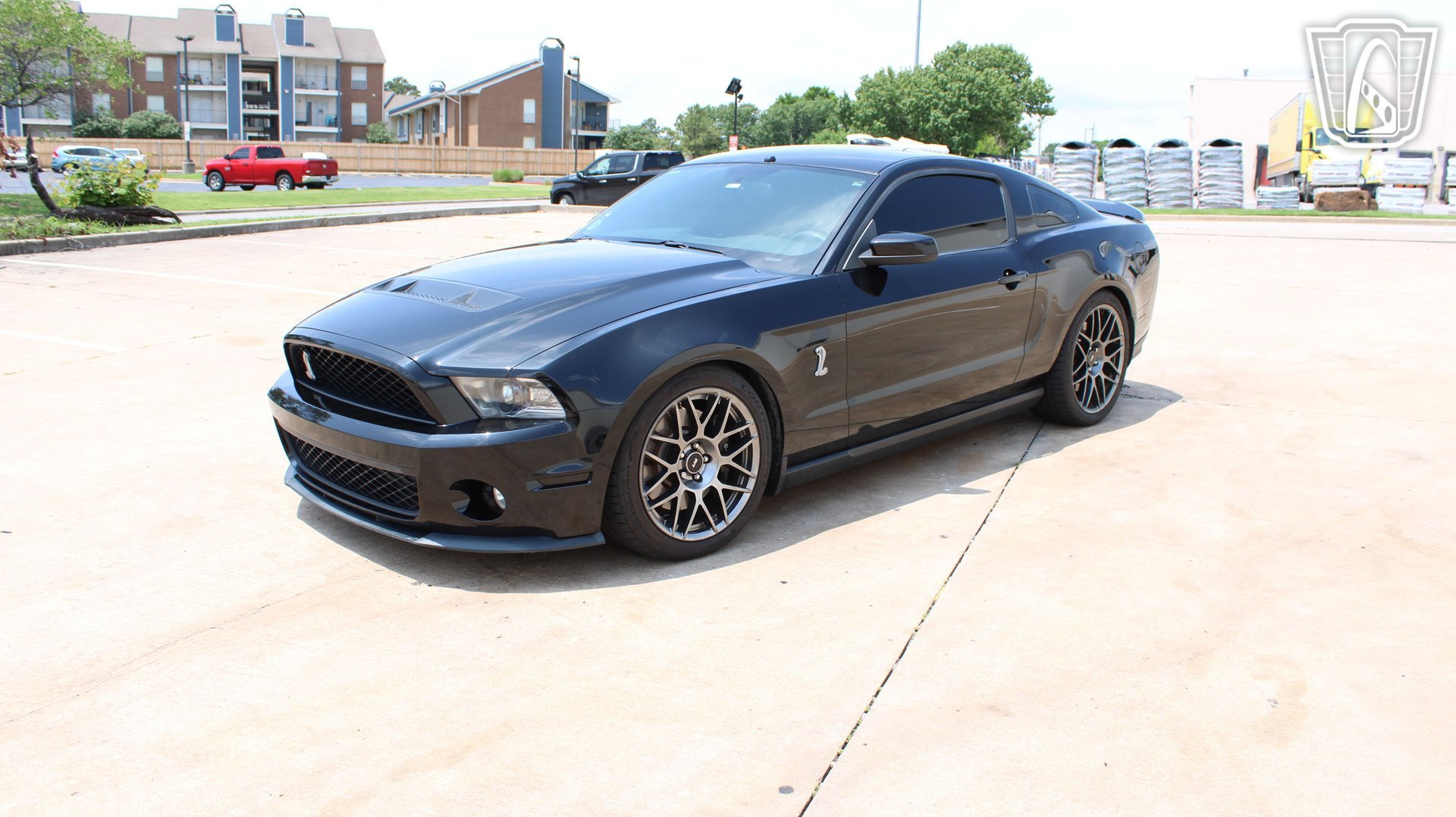 Used 2012 Ford Mustang Shelby GT500 w/ SVT Performance Pkg RWD image 2