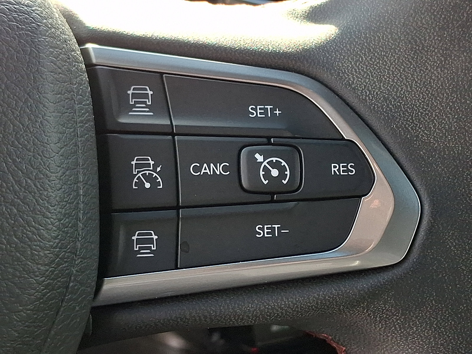 Used 2023 Jeep Compass Trailhawk image 21