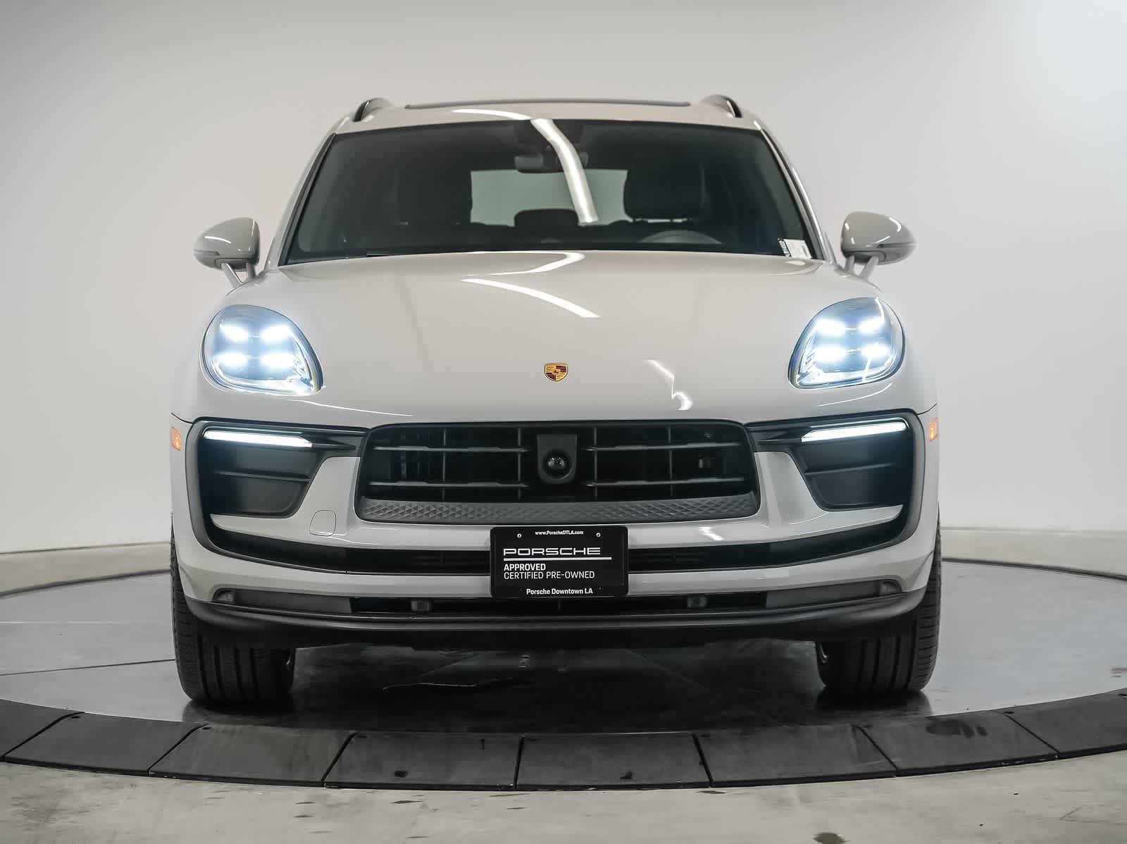 Certified 2023 Porsche Macan AWD/4WD image 6