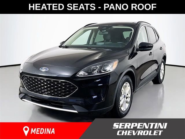 Used 2020 Ford Escape SE image 1