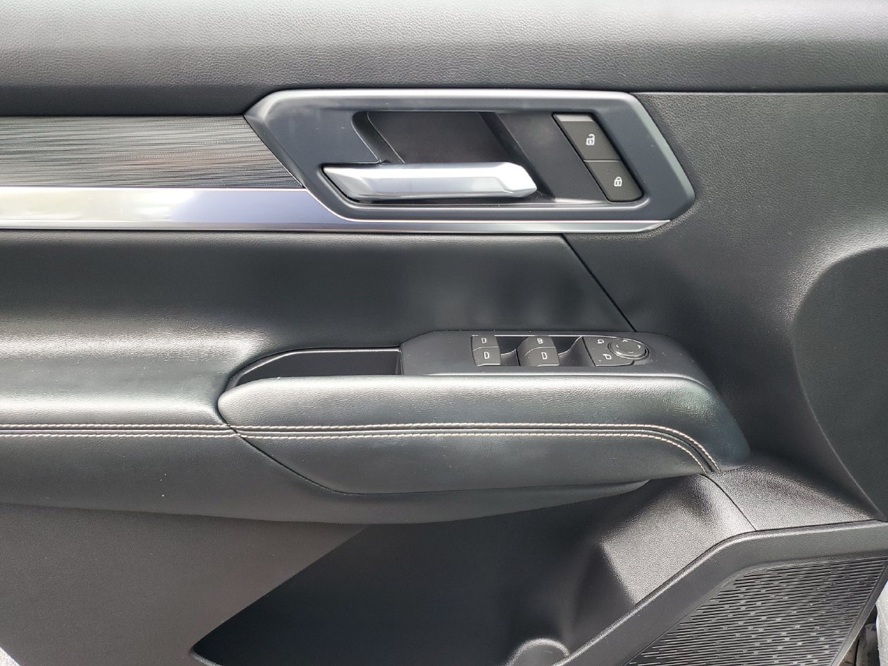 Used 2026 GMC Terrain Elevation FWD image 16