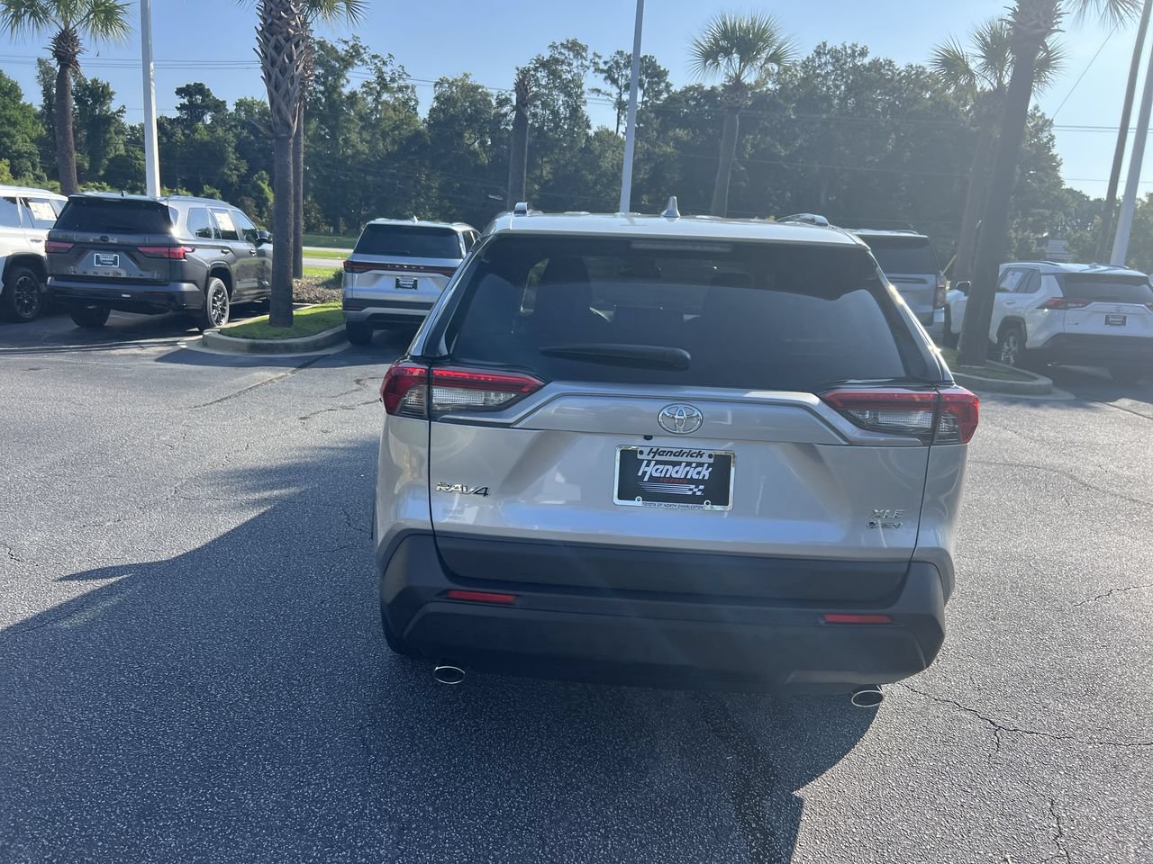 Used 2025 Toyota RAV4 XLE AWD/4WD image 9