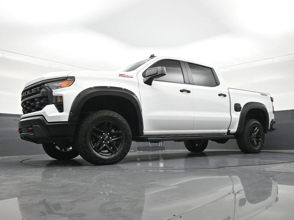 Used 2024 Chevrolet Silverado 1500 Custom Trail Boss AWD/4WD image 23
