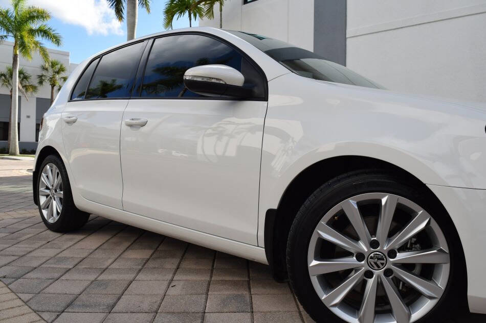 Used 2013 Volkswagen Golf TDI image 17