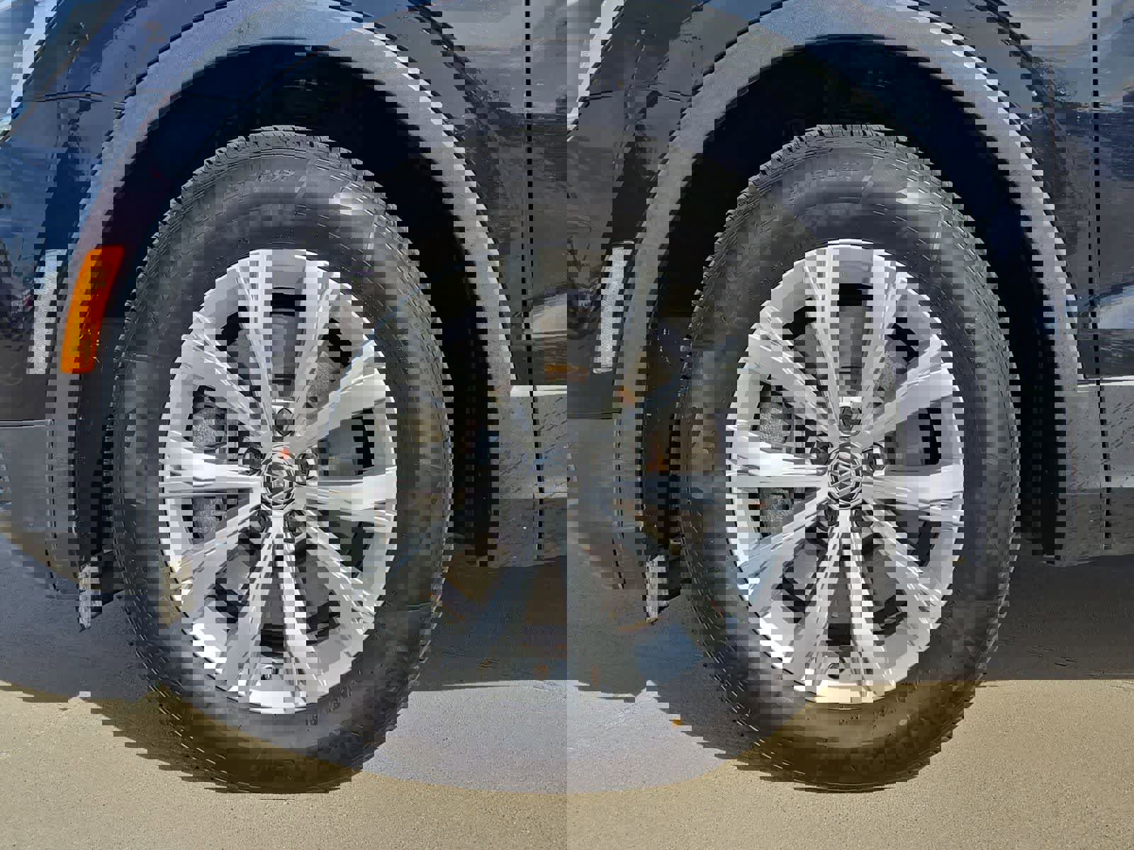 Used 2018 Volkswagen Tiguan SE image 12