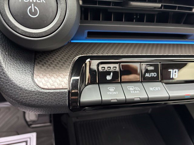 Used 2026 Toyota Prius XLE FWD image 35
