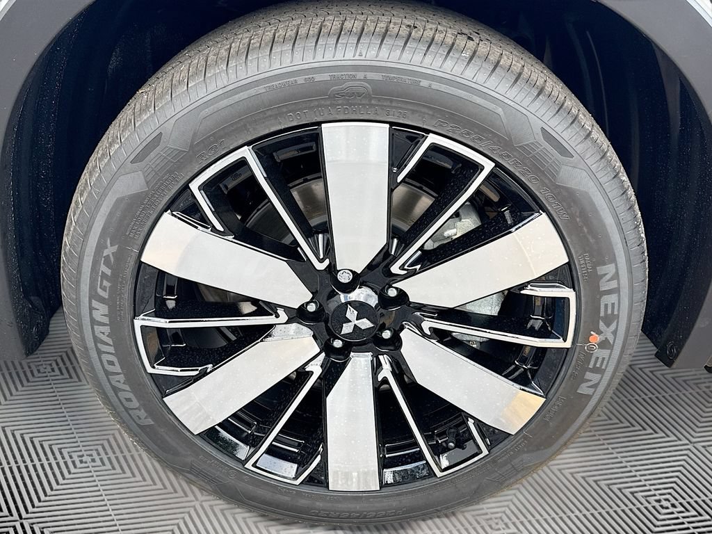 New 2026 Mitsubishi Outlander SE FWD image 33