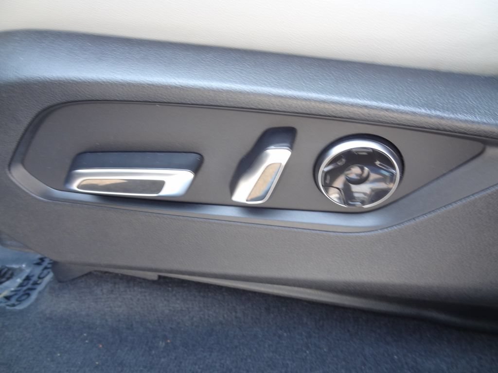 Used 2024 Acura MDX w/ Technology Package FWD image 7